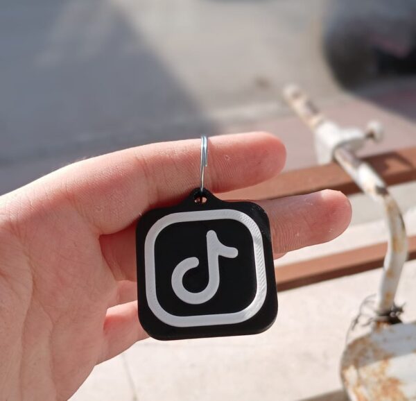 NFC özellikli tiktok logolu anahtarlık